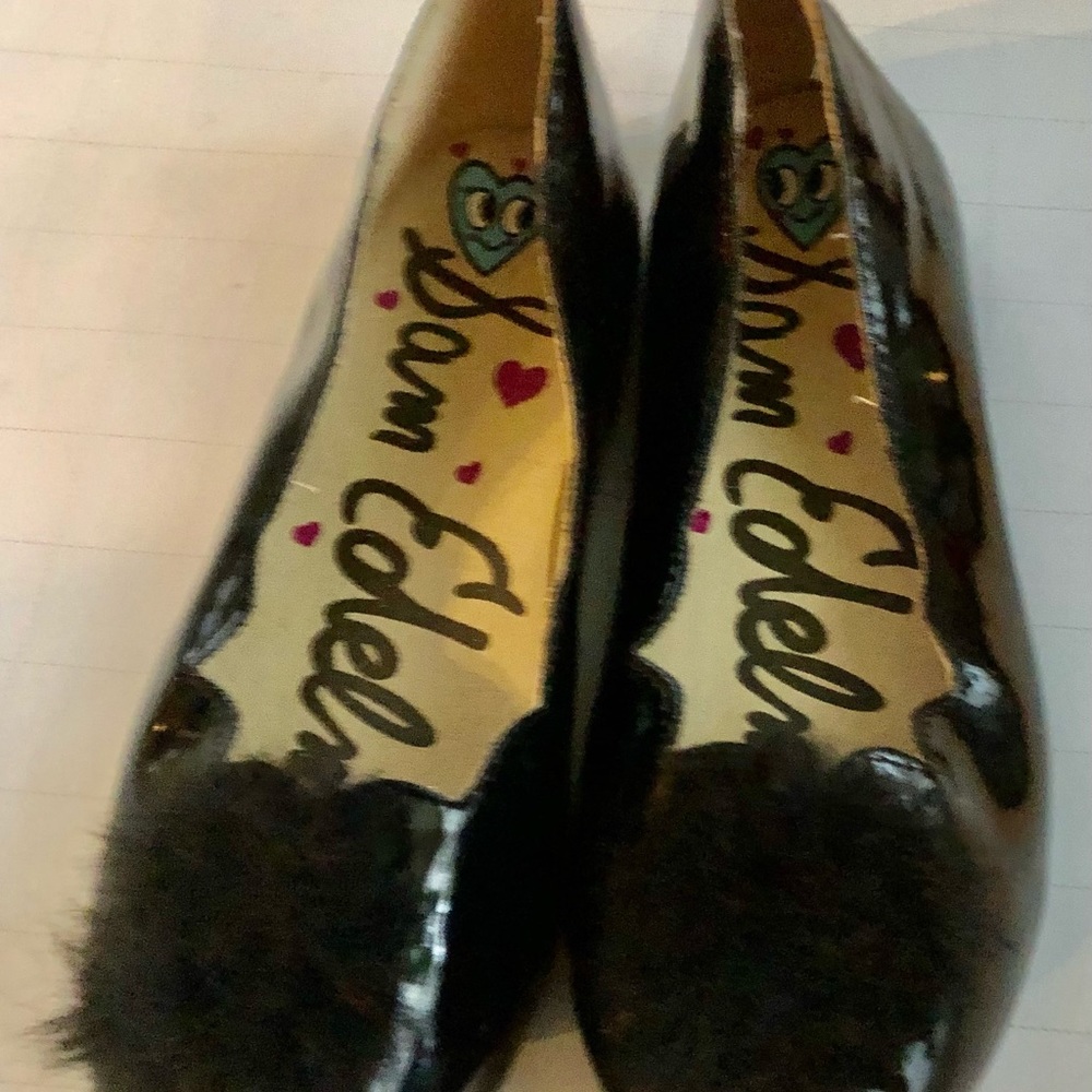 Sam Edelman Girls black pompon Size 3 US dress shoes